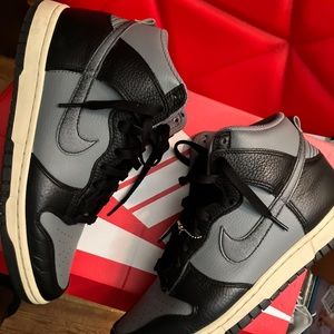 Nike high top dunks